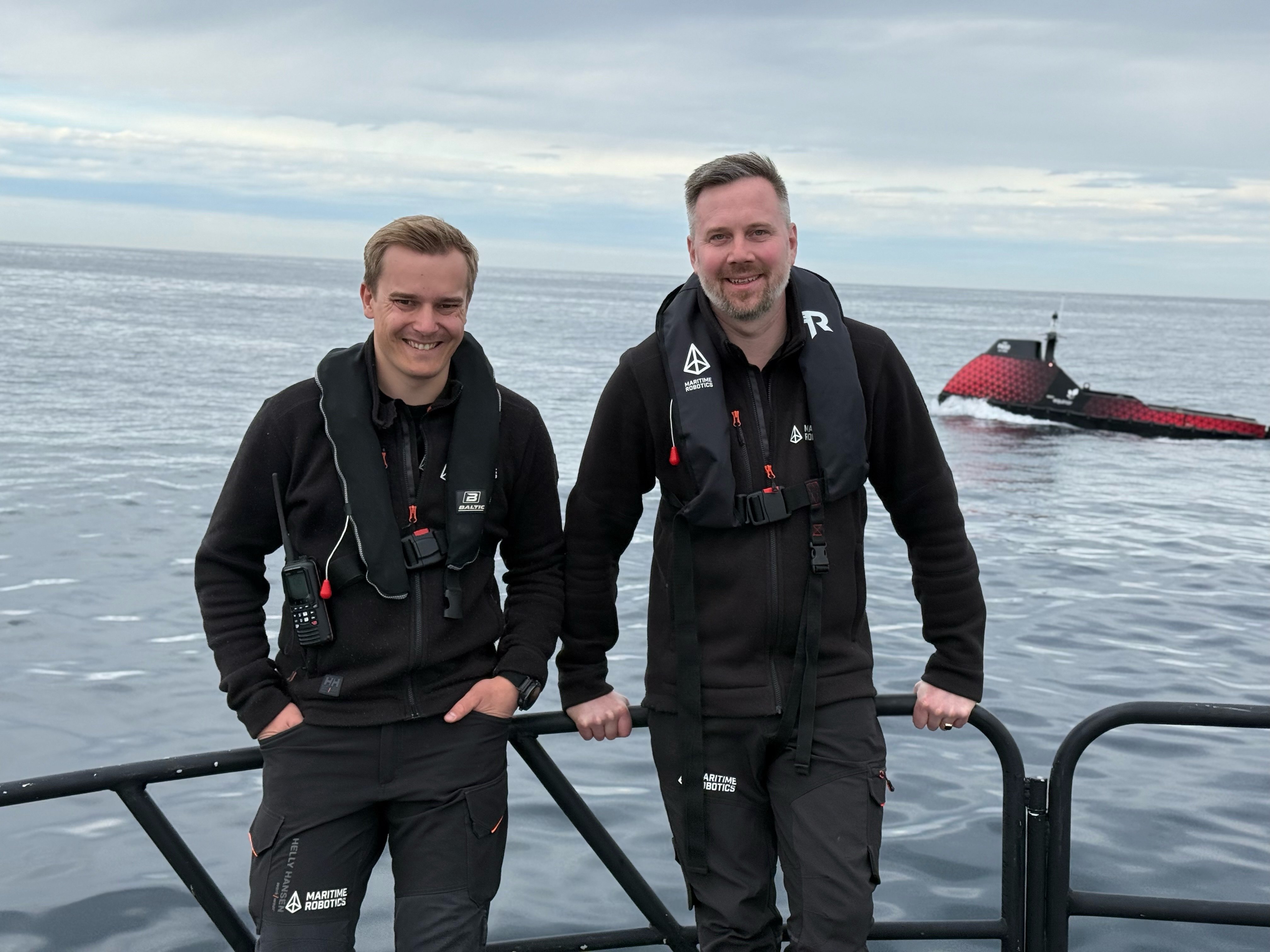 Runar Ørbog Iversen og Lars Rugelsjøen Lie Foto Maritime Robotics